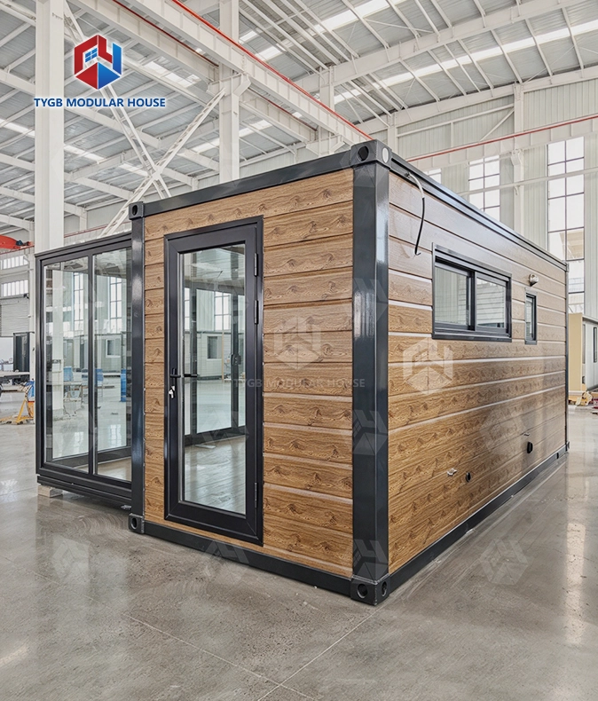 Expandable Steel House
