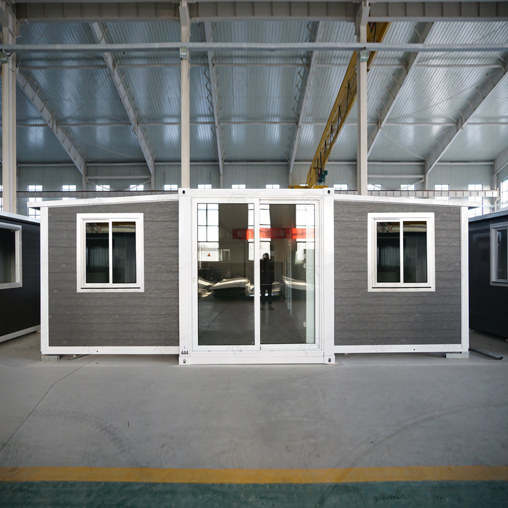 20FT expandable house with Cladding